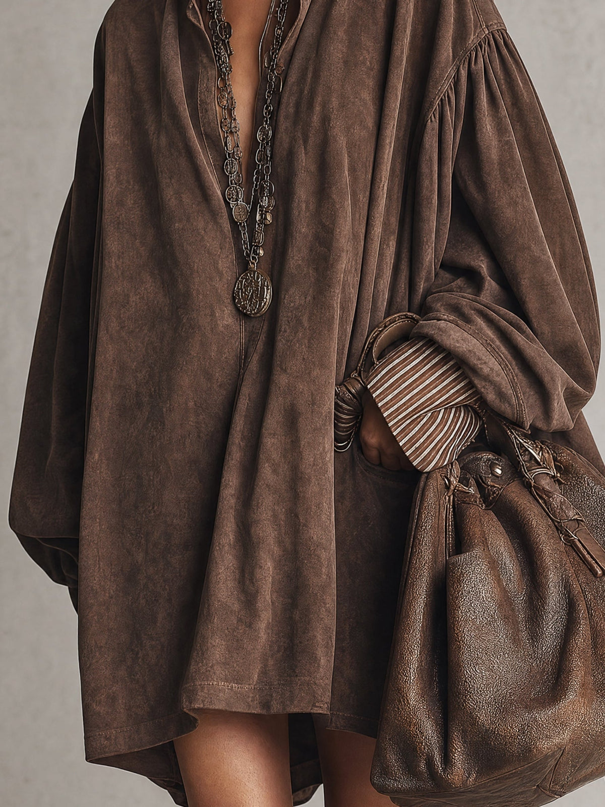 AUXILIADORA | Minivestido Camisero Oversize Efecto Ante con Cuello de Rayas