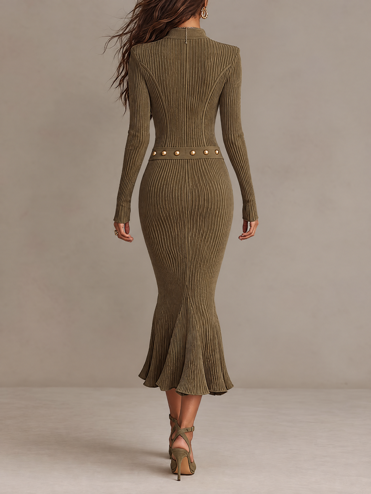 DIVINA | Vestido Midi de Canalé con Cremallera, Bajo Sirena y Cinturón de Tachuelas