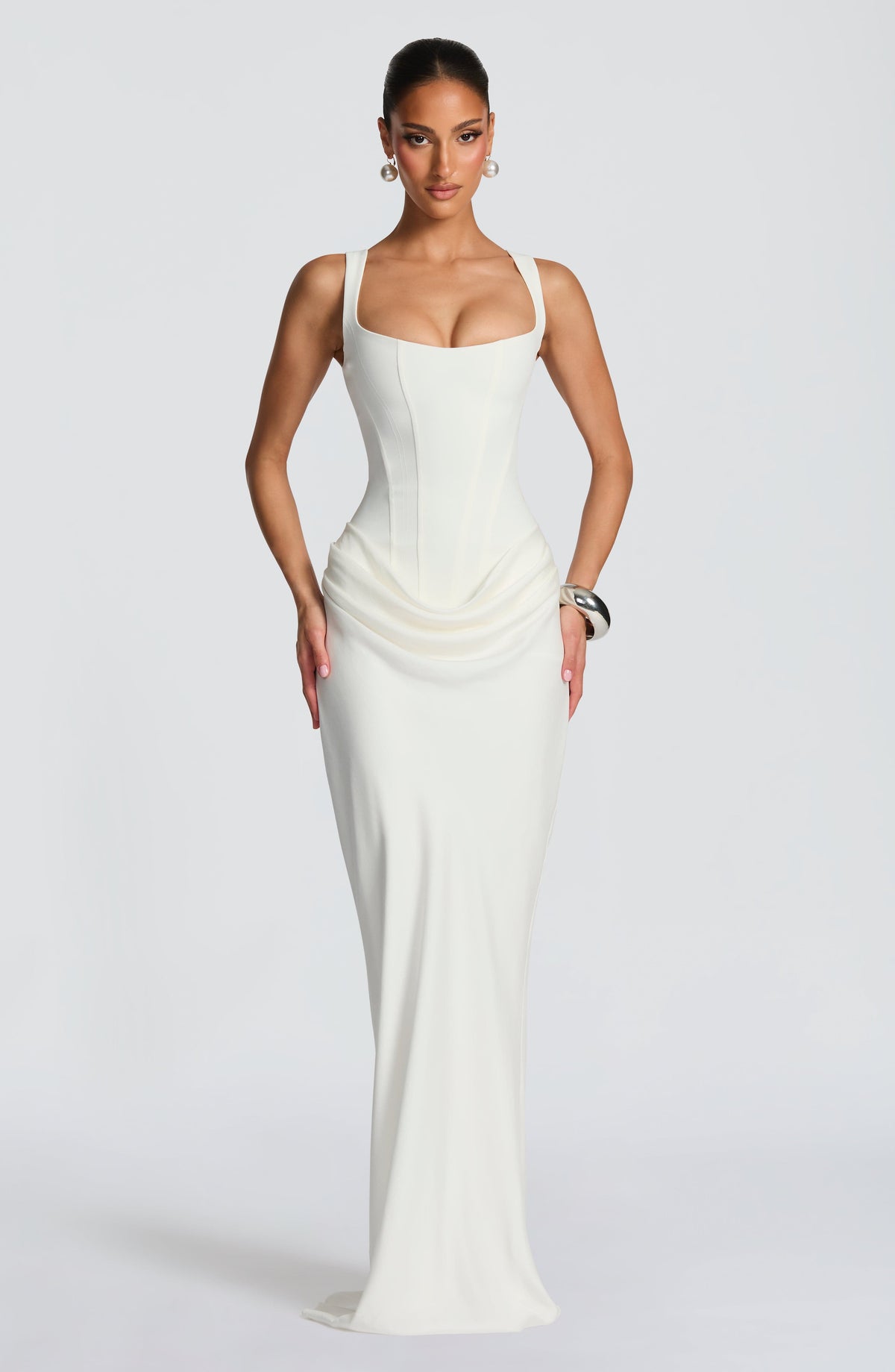 FELICIDAD | Vestido Maxi con Escote Cuadrado y Falda de Satén