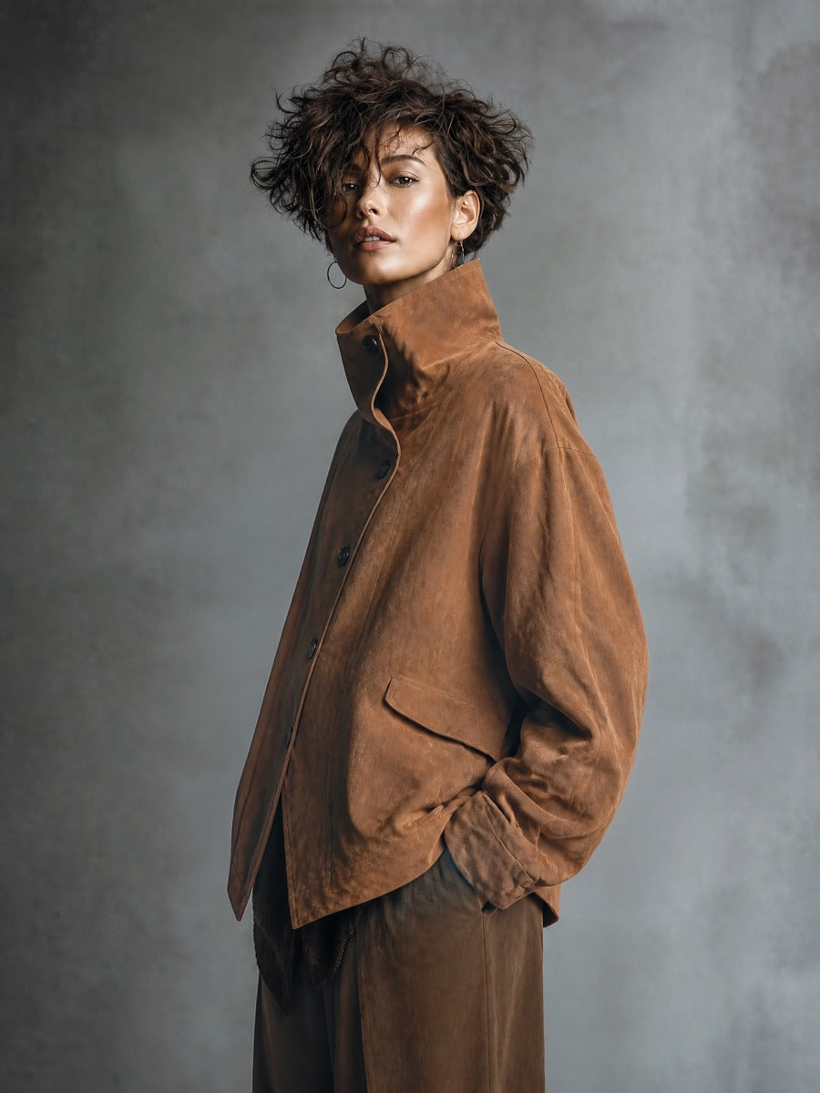 PAULA | Chaqueta Asimétrica con Botones