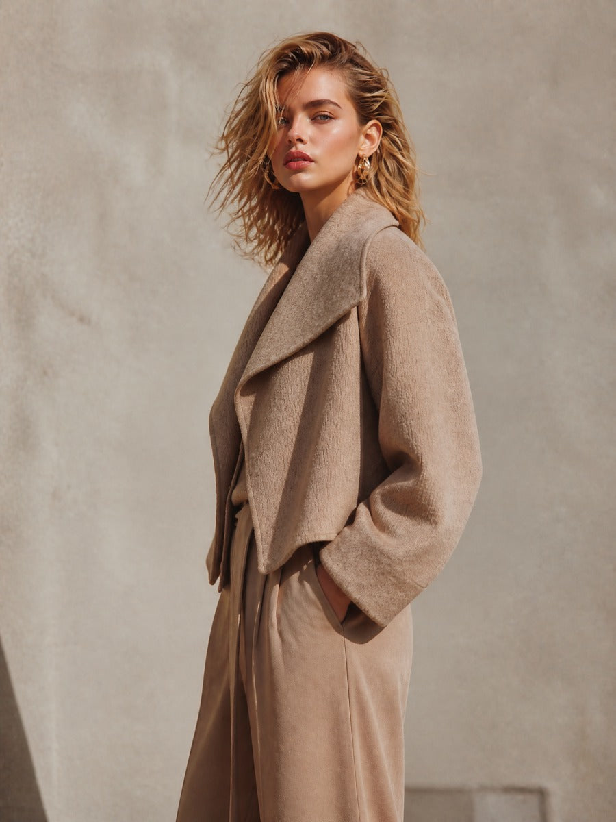 SANDRA | Abrigo Cropped Oversize de Mezcla de Lana