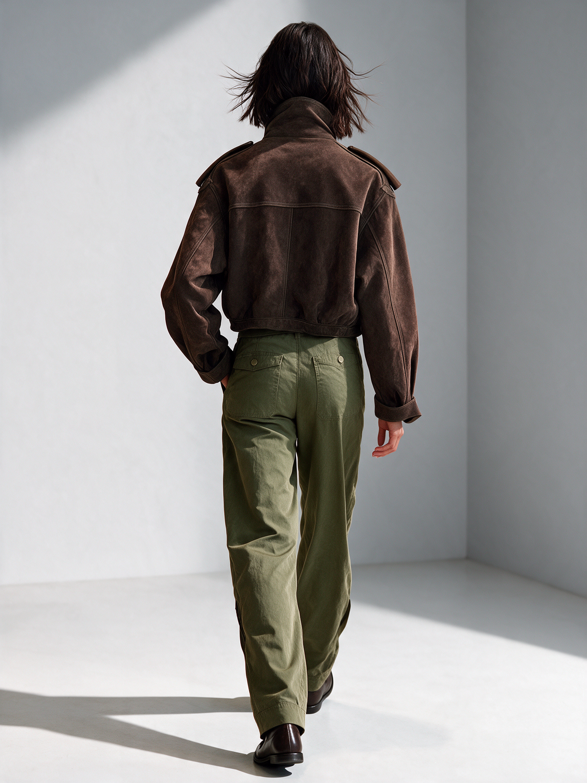 MARILUZ | Chaqueta Utility Cropped de Antelina