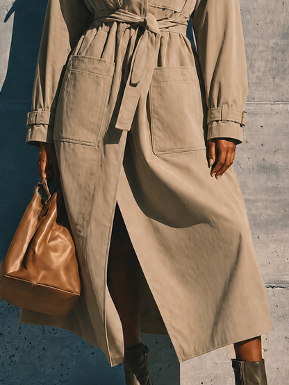 ROSALÍA | Gabardina Beige con Bolsillos Utility y Cinturón