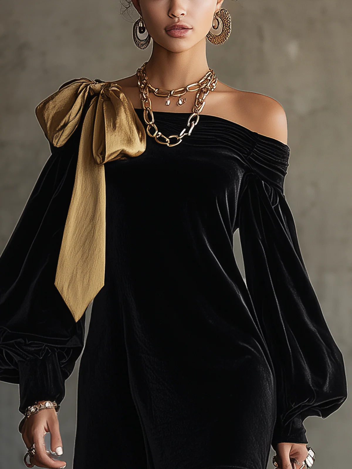 CAMILA | Minivestido de Terciopelo Negro de Hombros Descubiertos con Lazo de Raso Dorado
