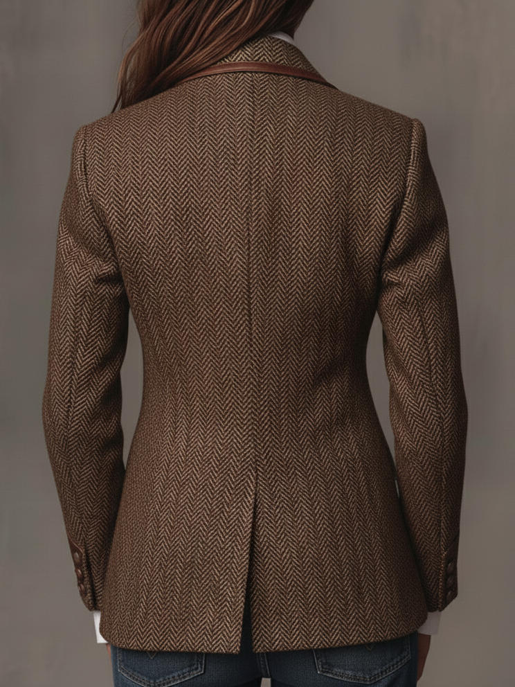 LUCIANA | Blazer Marrón con Aplicaciones Estampadas en Zigzag