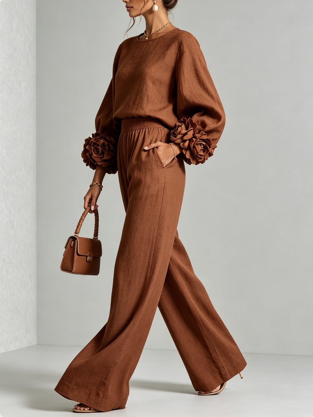 GLORIA | Conjunto de Top con Puños Florales y Pantalón Palazzo