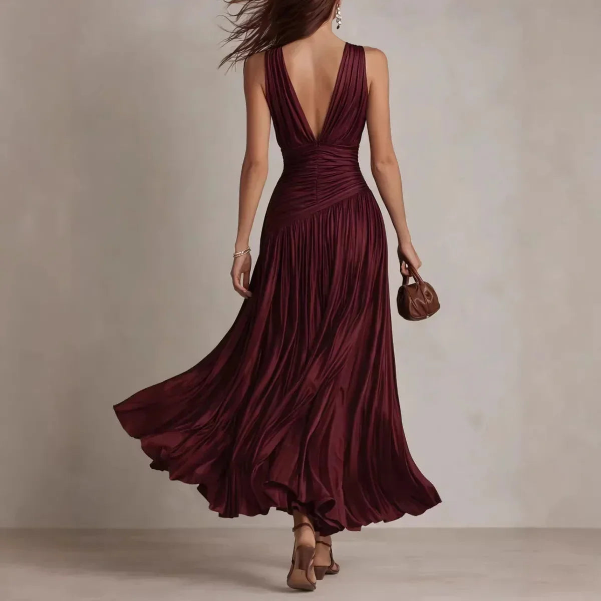ANSELMA | Vestido Largo Plisado con Escote en V y Espalda Abierta