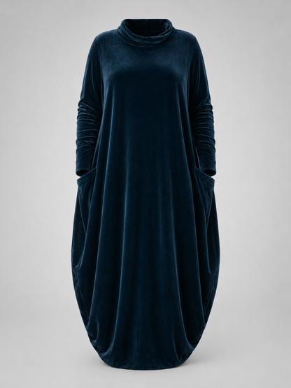 ADELAIDA | Vestido Largo de Terciopelo con Cuello Alto y Silueta Capullo