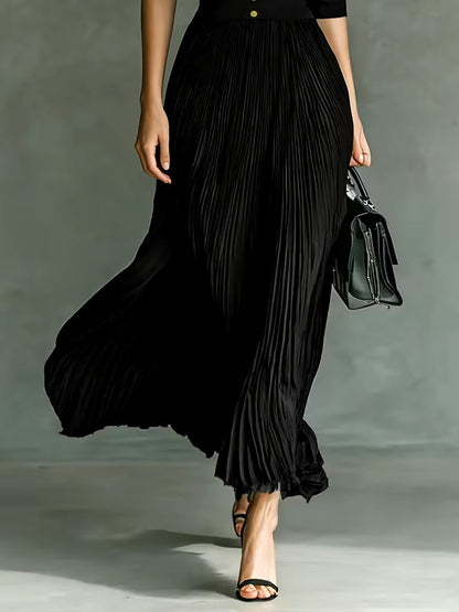 BERTA | Vestido Largo Plisado Negro con Solapas y Botones Dorados