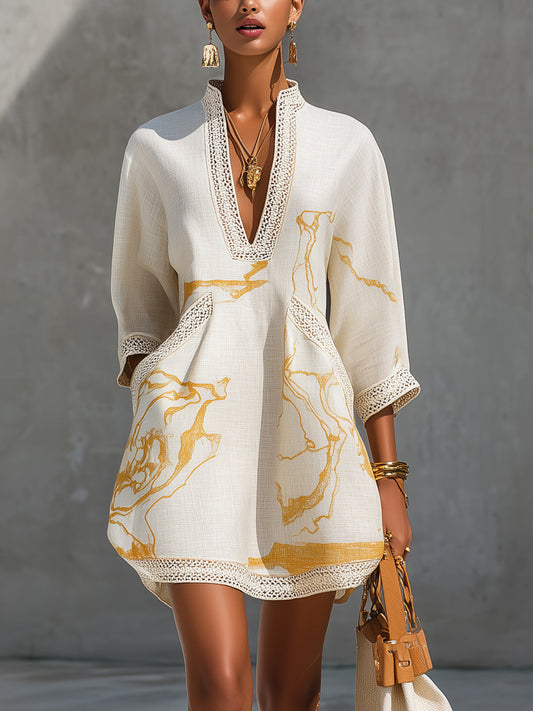 ALEXIA | Minivestido Marfil con Estampado Dorado y Encaje de Ganchillo