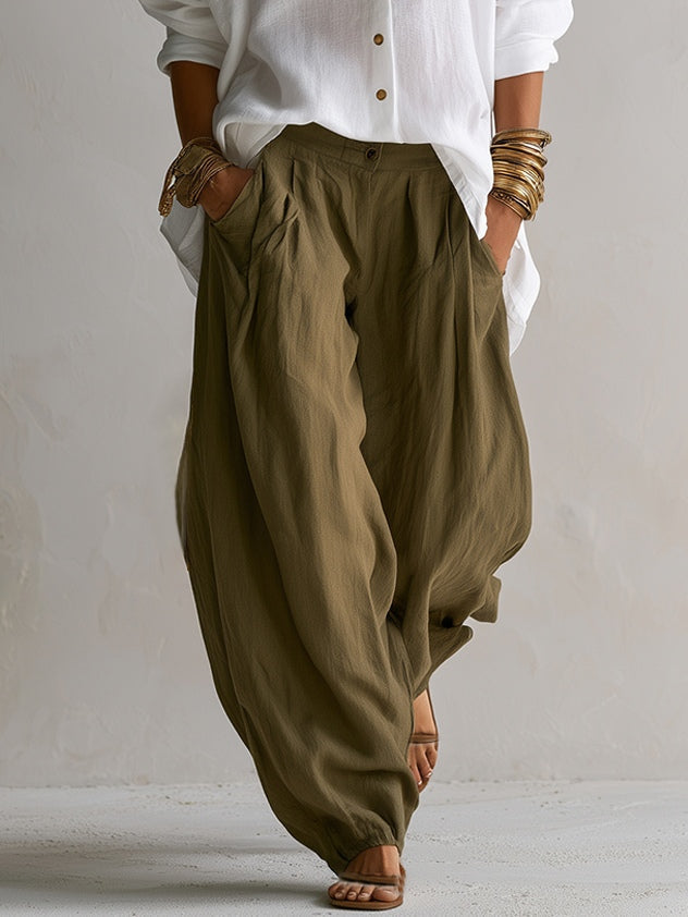 PRISCILA | Camisa Blanca Amplia y Pantalones Farol Verde Oliva
