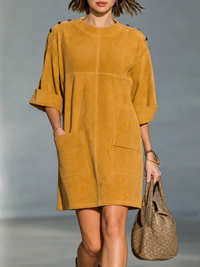 BRISA | Minivestido de Ante Sintético Amarillo Ocre con Botones en los Hombros y Bolsillos
