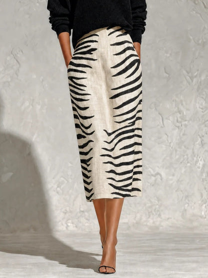 ALICIA | Conjunto Jersey con Cuello y Falda Midi de Cebra