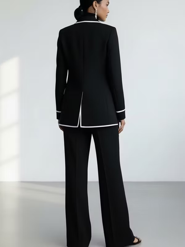 ALAIA | Conjunto Blazer y Pantalón Ancho Negro con Ribetes Blancos