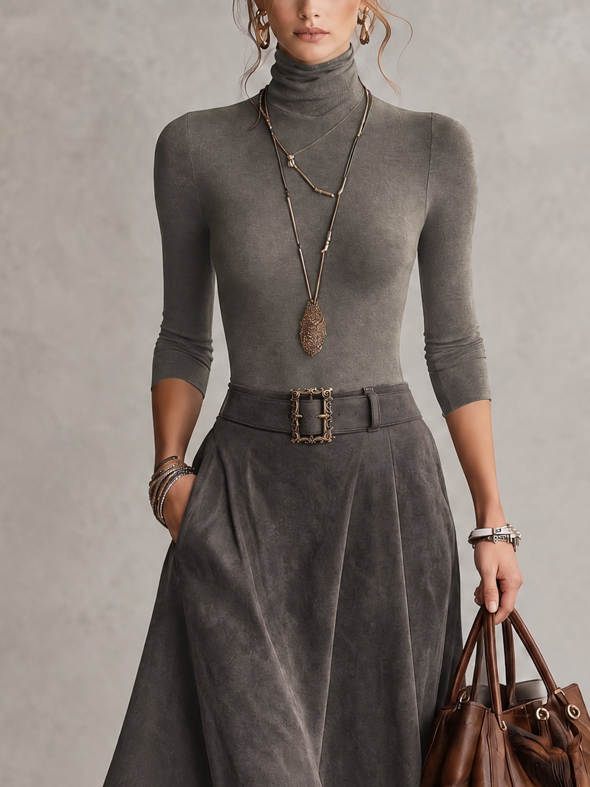 FERMINA | Conjunto de Top de Cuello Vuelto y Falda Midi Asimétrica con Cinturón