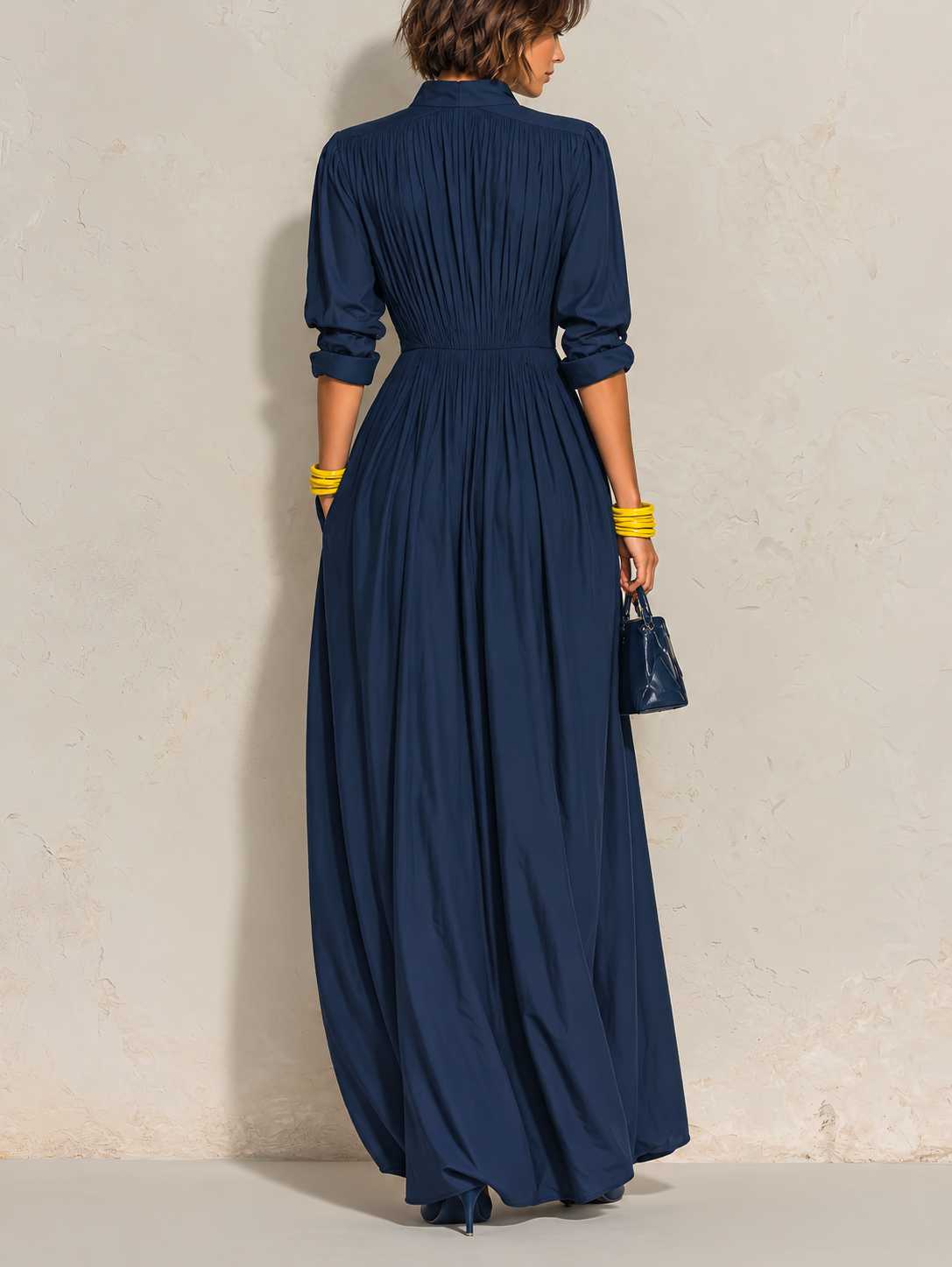 ELSA | Vestido Largo Plisado Azul Marino con Escote en V