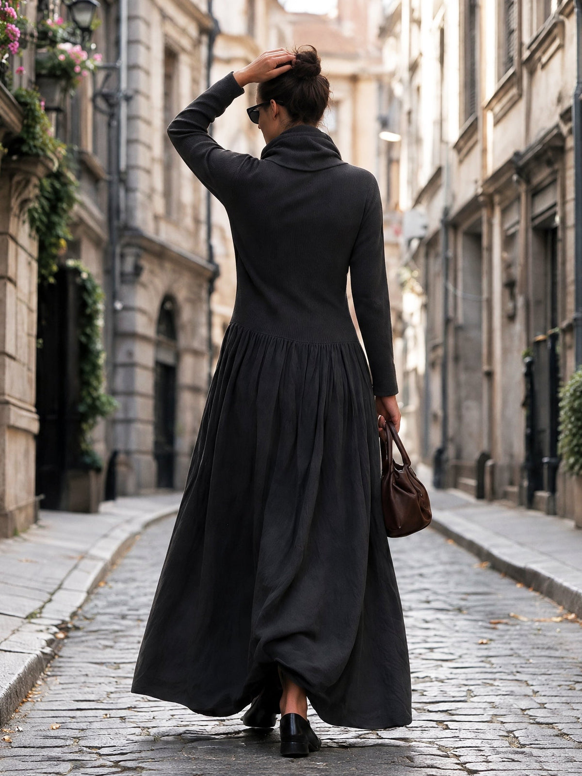 GABRIELA | Vestido Largo Negro de Cuello Alto en Punto de Canalé con Falda Amplia