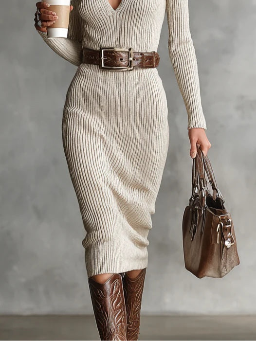 CRISTINA | Vestido de Punto Canalé con Escote de Pico y Cuello