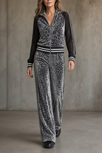 TEODORA | Conjunto de Chaqueta con Cremallera y Pantalón Ancho de Leopardo