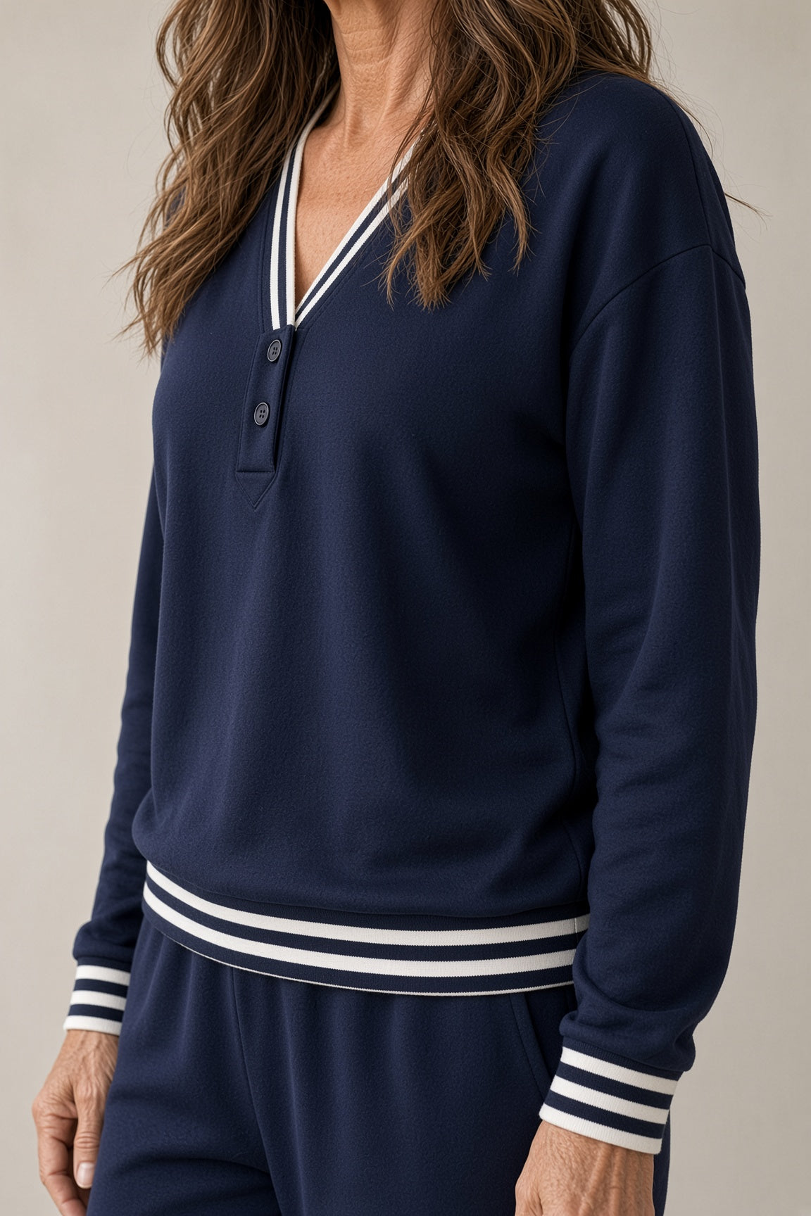 CIRA | Conjunto de Top con Escote de Pico y Pantalón Ancho con Rayas