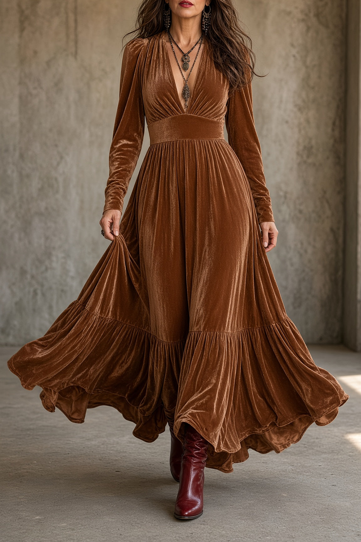 ÚRSULA | Vestido Largo de Terciopelo con Escote en V y Falda de Volante