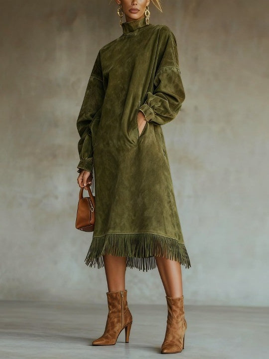 DALIA | Vestido de Antelina con Cuello Alto y Bajo de Flecos