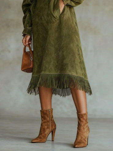 DALIA | Vestido de Antelina con Cuello Alto y Bajo de Flecos