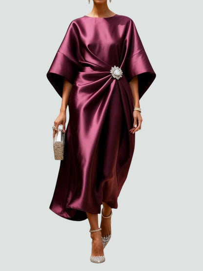 LAVINIA | Vestido Largo de Satén Drapeado con Mangas Capa