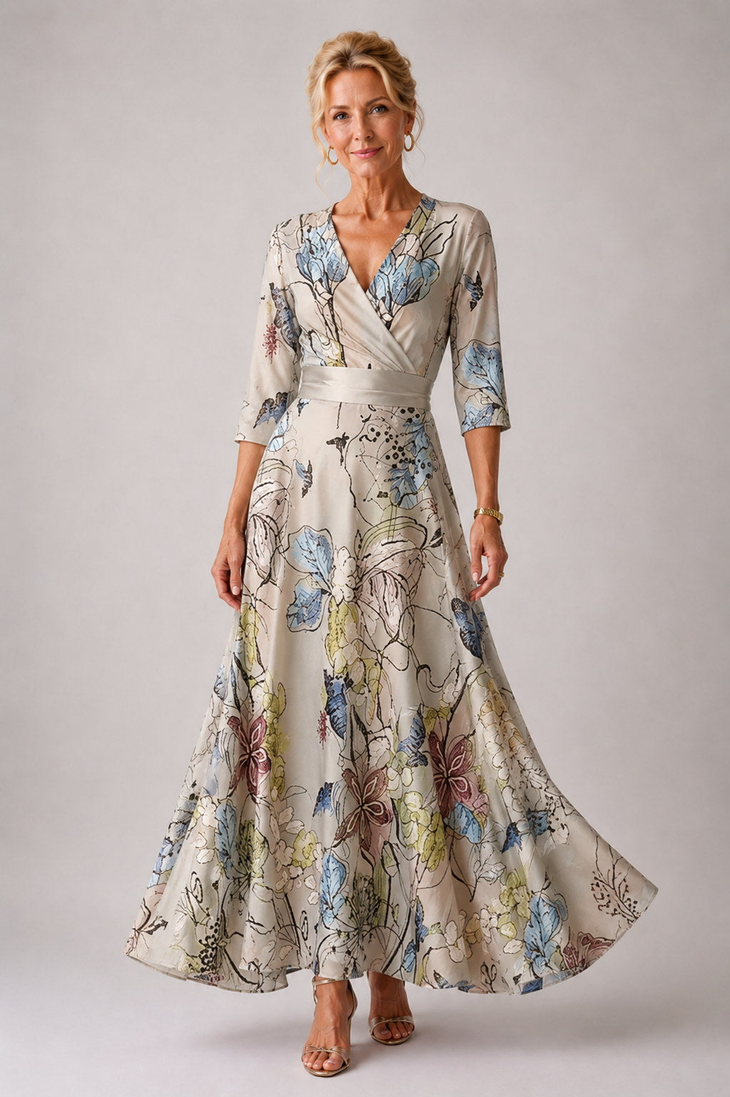 LUCILA | Vestido Floral con Mangas 3/4 y Escote Corazón