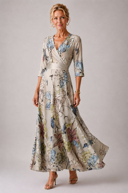 LUCILA | Vestido Floral con Mangas 3/4 y Escote Corazón