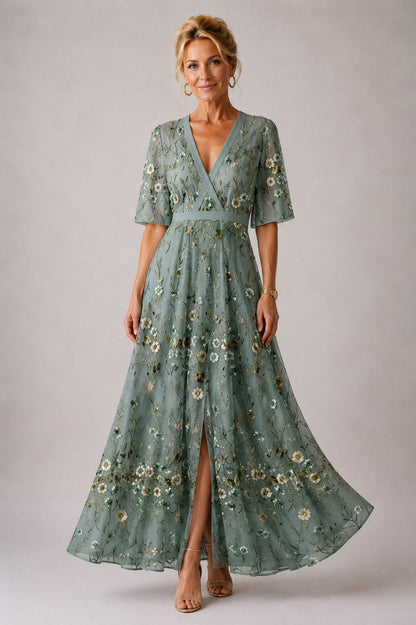 LUCILA | Vestido Floral con Mangas 3/4 y Escote Corazón